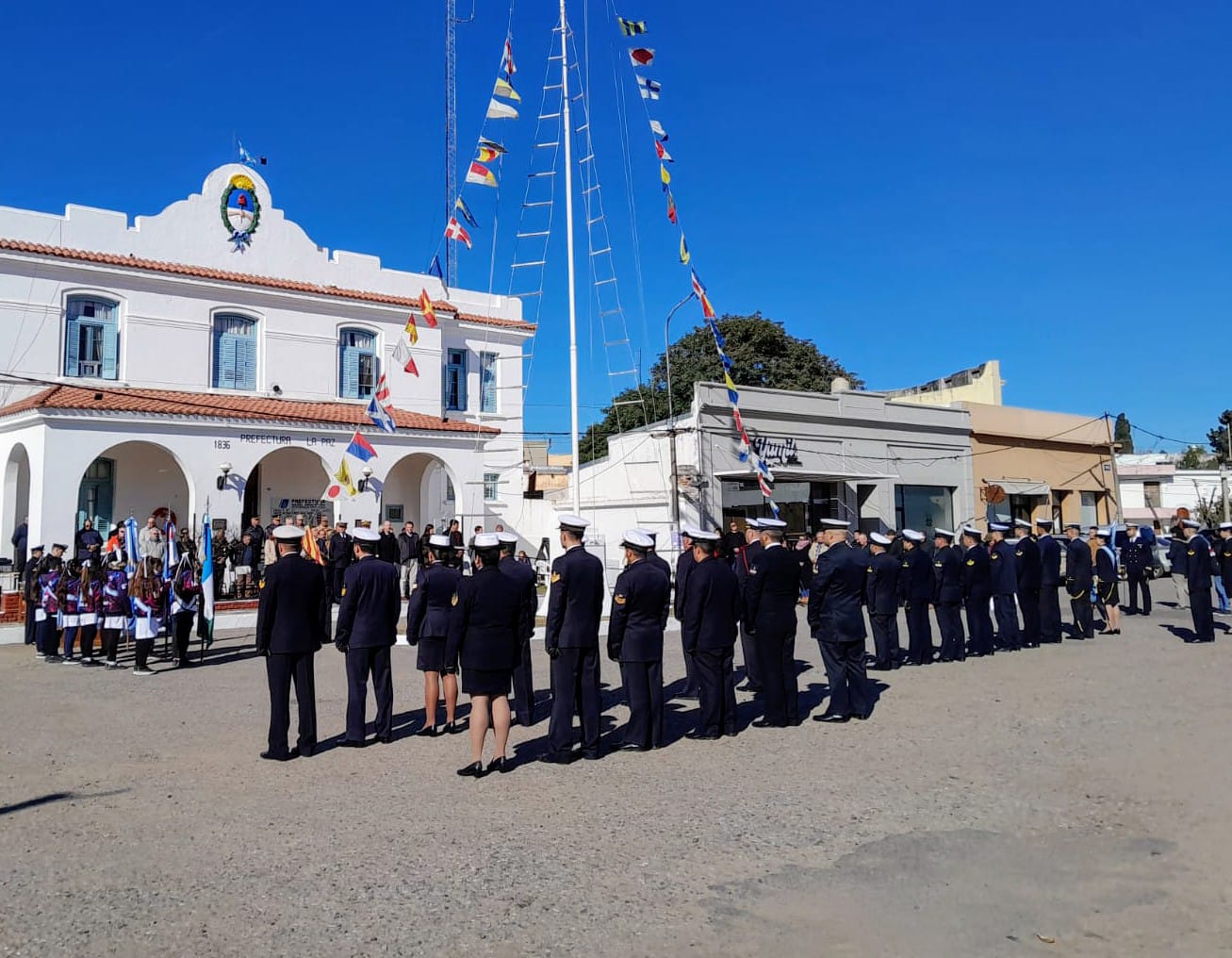 Prefectura Naval Argentina conmemoró su 215° Aniversario